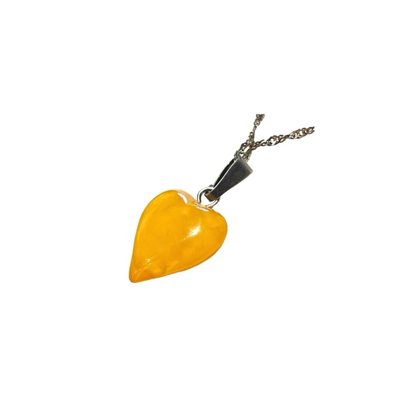 Butterscotch Baltic Amber Heart Necklace - Picture 4 of 4